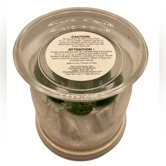 Bath & Body Works Reindeer Globe Three Wick Candle Holder - Picture 4 of 5